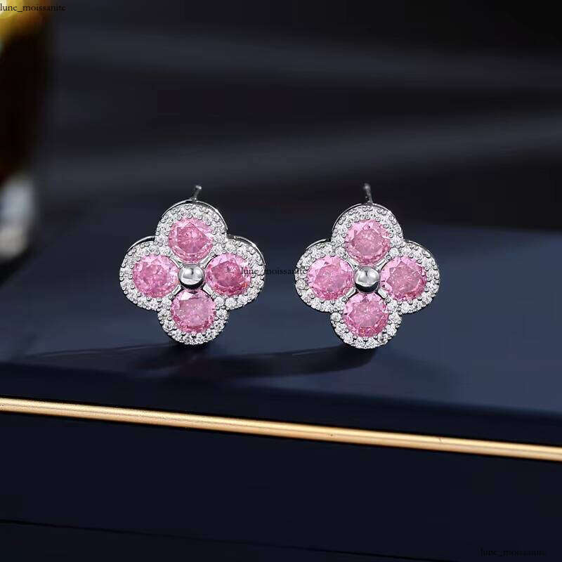 925 Silver Needle Fashion Jewelry VVS Moissanite Diamond Clover Earrings High-Quality Women's Wedding