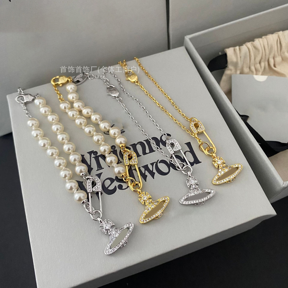 Designer Viviane Jewelry Weswood Vivienes Queen Dowager Cixi Pin Pearl Necklace Womens Luxury 1.1 High Version Paper Clip Saturn Neck Chain