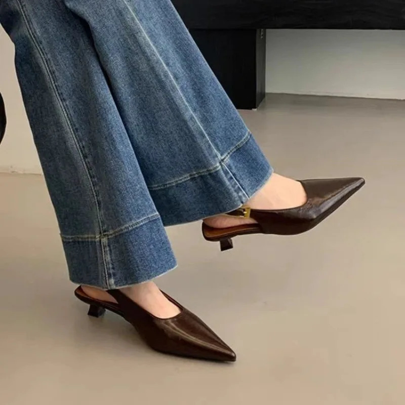 Sexy Pointed Toe Mid Heels Sandals Women Shoes Slingback Summer 2025 Trend Dress Leather Pumps Elegant Party Sandalias Mujer 251231