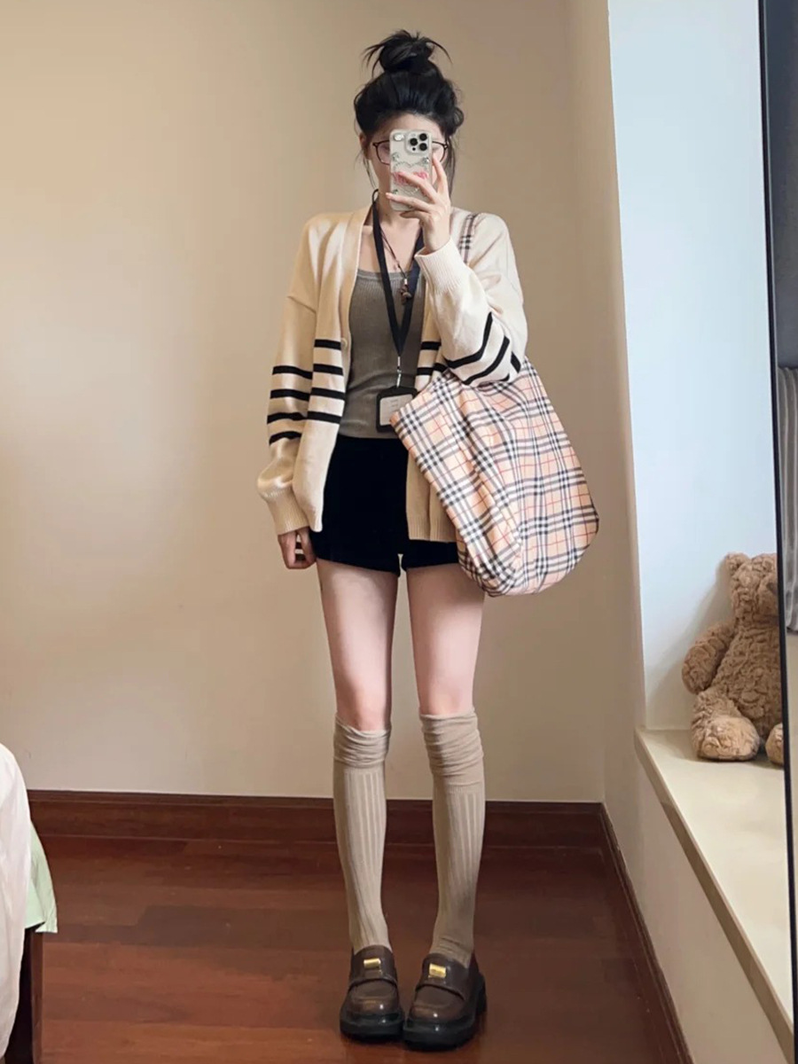 Women's 2026 New Spring & Autumn Black Tailored Shorts - High-Waisted A-Line Slim-Fit Outerwear Edgy Trendy Hot Pants