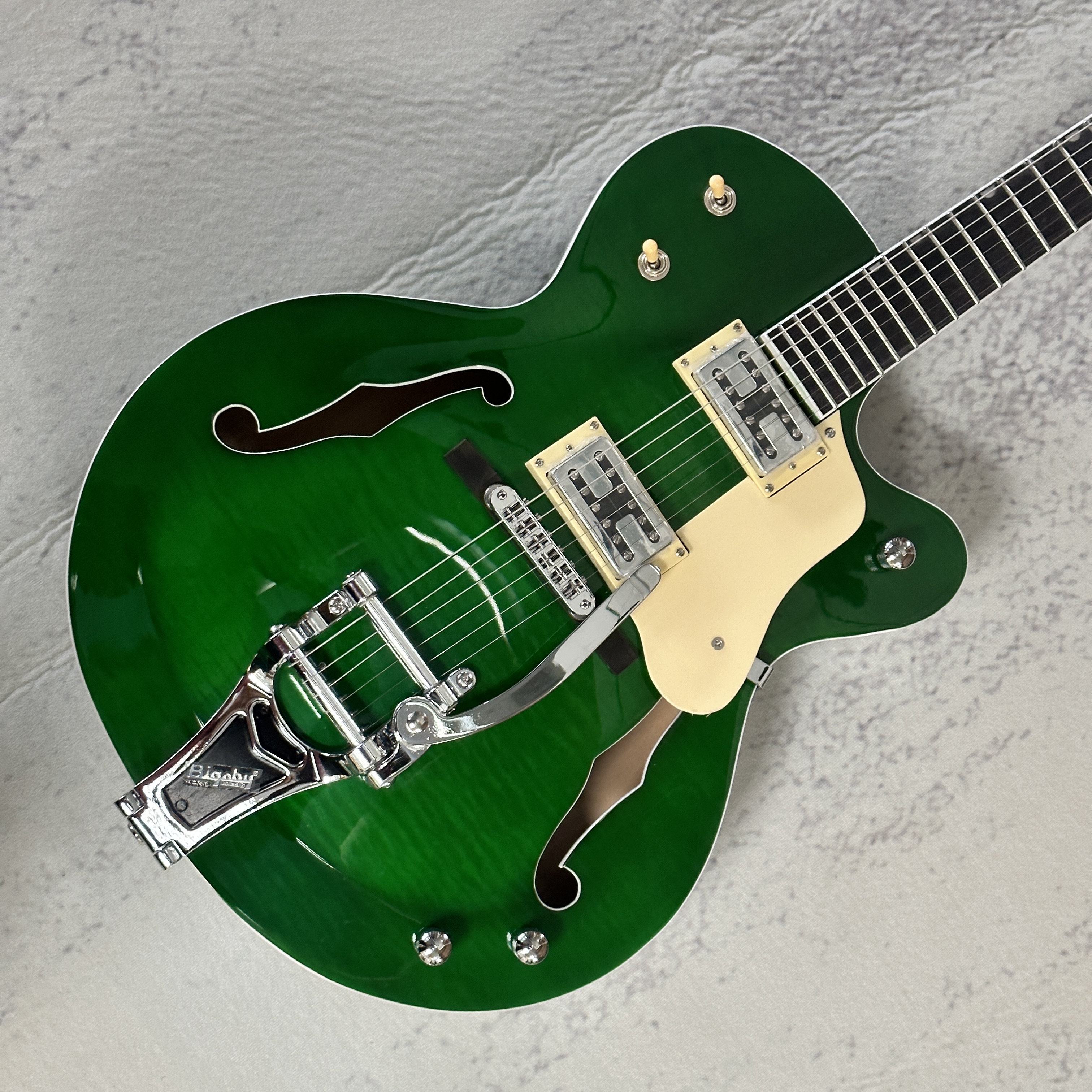 Chitarra Elettrica Verde A 6 Corde Elettrica A 6 Corde, Pickup H-H, Sistema Tremolo, Essenza Retrò-image
