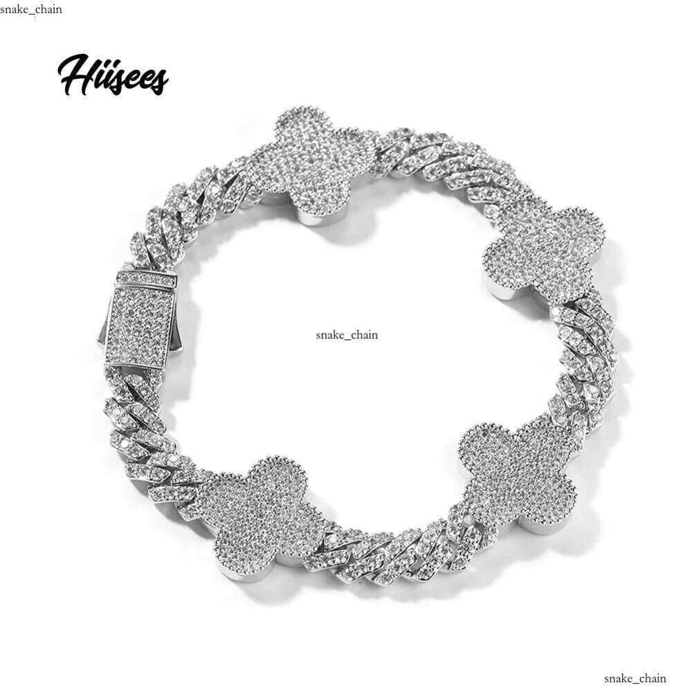 Hip-Hop 8mm Cuban Gold-Plated Brass Inlaid with 5A VVS Moissanite Ice-Cold New Design Charming Clover Bracelet