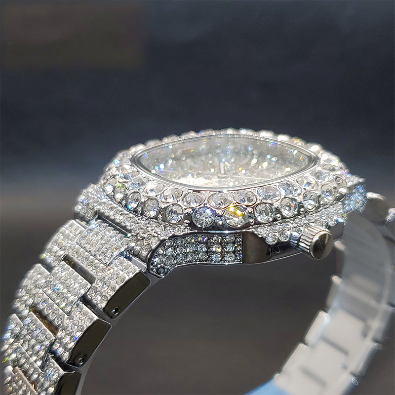 Designer Hip Hop Iced Out Square Quartz Watch for Men Moissanite CZ Rhinestone Thorn Dial Bling Rapper Wristwatch 126849