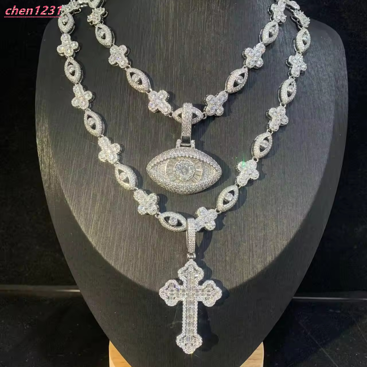2026 new men's ice crack texture micro-inlay VVS moissanite cross evil eye pendant chain rapper necklace pendant