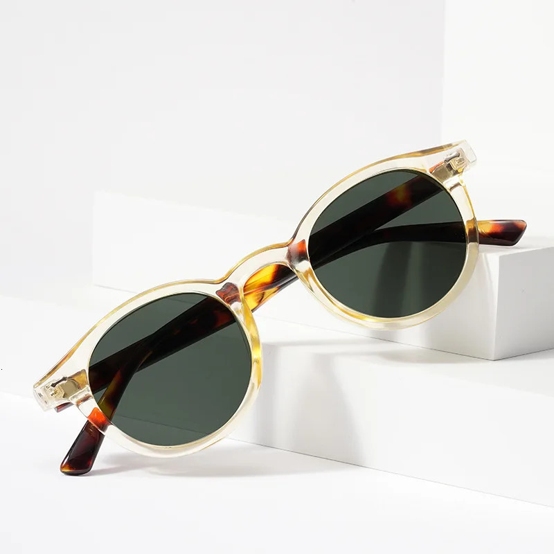 2025 sunglasses men polarized anti-ultraviolet round transparent frame sunglasse retro color-changing glasses prescriptio 251230