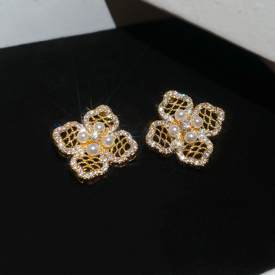 Real Gold Plated Silver Needle Zircon Flower Pearl Elegant Niche Versatile Light Luxury High-End Feel Earrings for Women - view 7