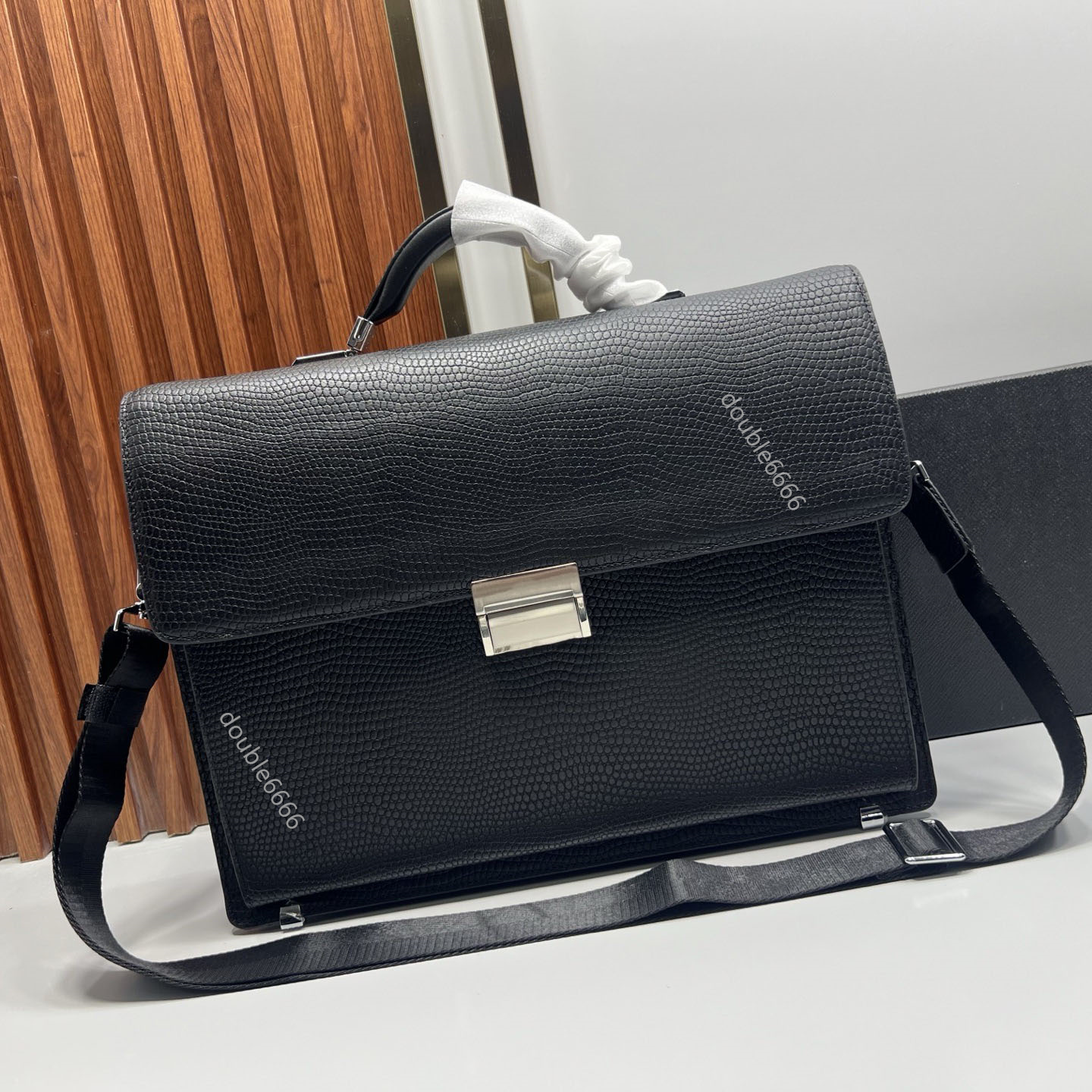 Top quality Designer Men's Classic Briefcase genuine leather Laptop Bag luxury Messenger Bag Fashion Handbag Shoulder Bag Business Document Case Travel Bag