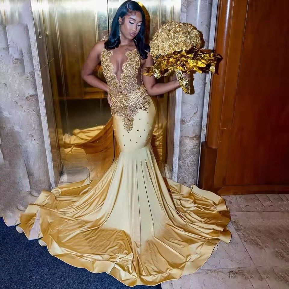 Sexy Gold Sequins Mermaid Prom Dresses For Black Girls 2026 Glitter Crystal Plus Size Backless Evening Occasion Birthday Gowns Customized J02