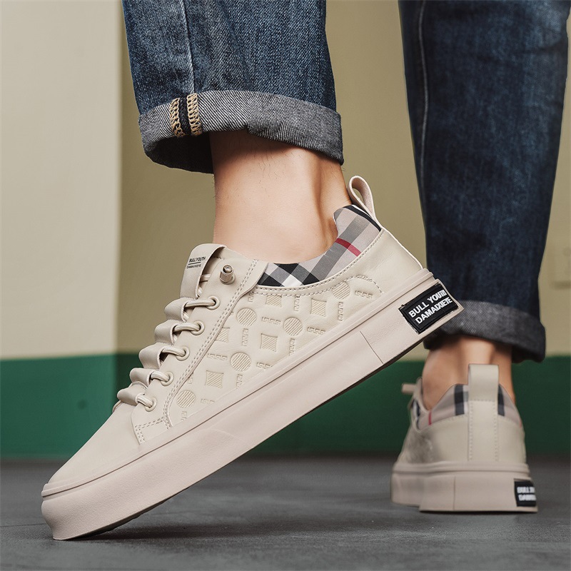 fashion men shoes 2026 spring summer new embossed versatile lace up low top casual shoes outdoor trendy sneakers black white beige size 39 to 44