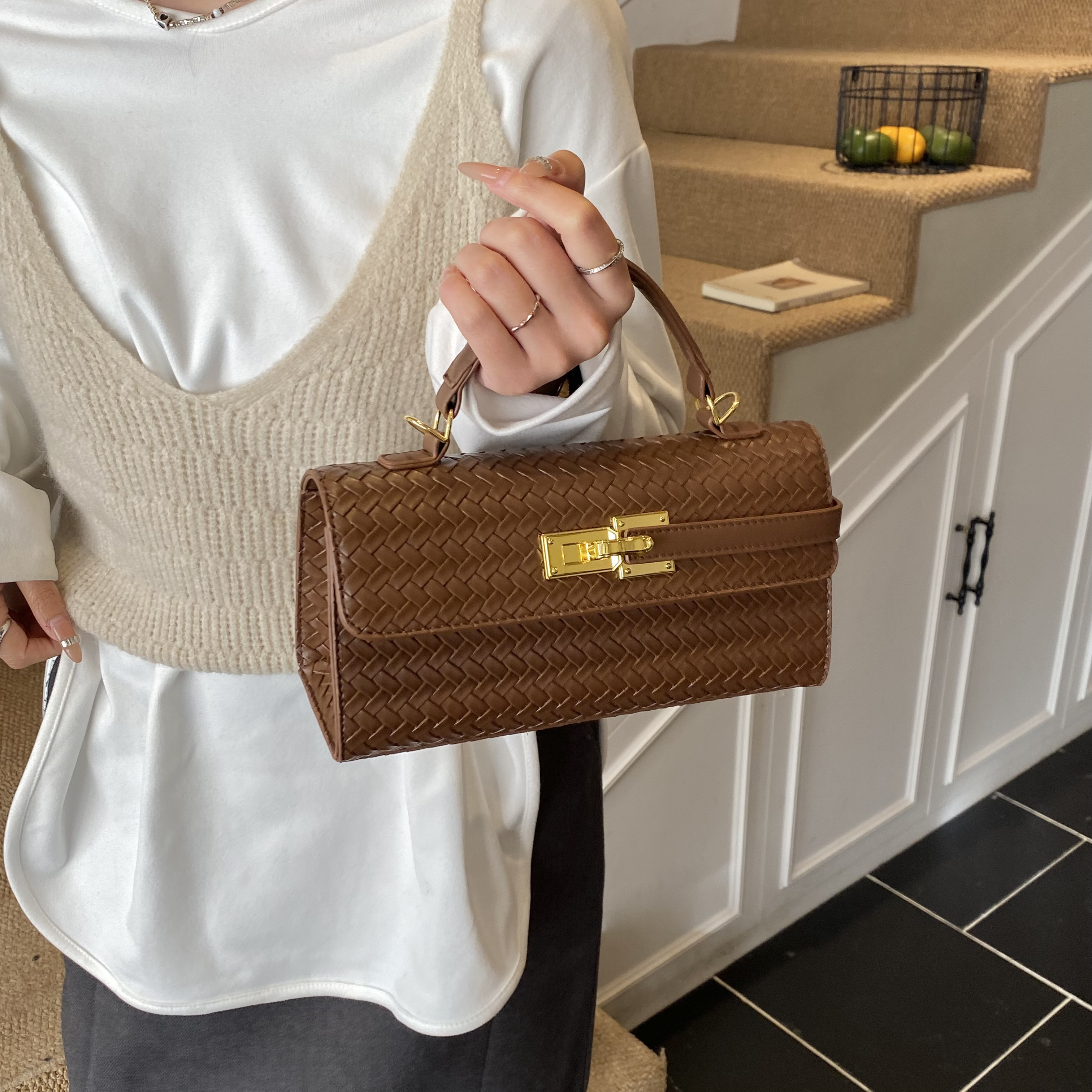 Sophisticated Ladies' Designer Tote Featuring Practical Shoulders Carrying