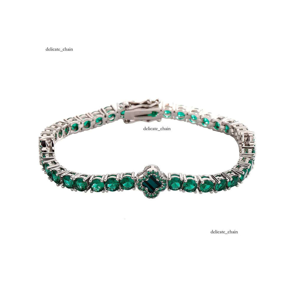 High-quality Clover Bracelet, VVS Moissaniteia Tennis Chain, Exquisite High-end Feel for Women, Collarbone Chain Matching
