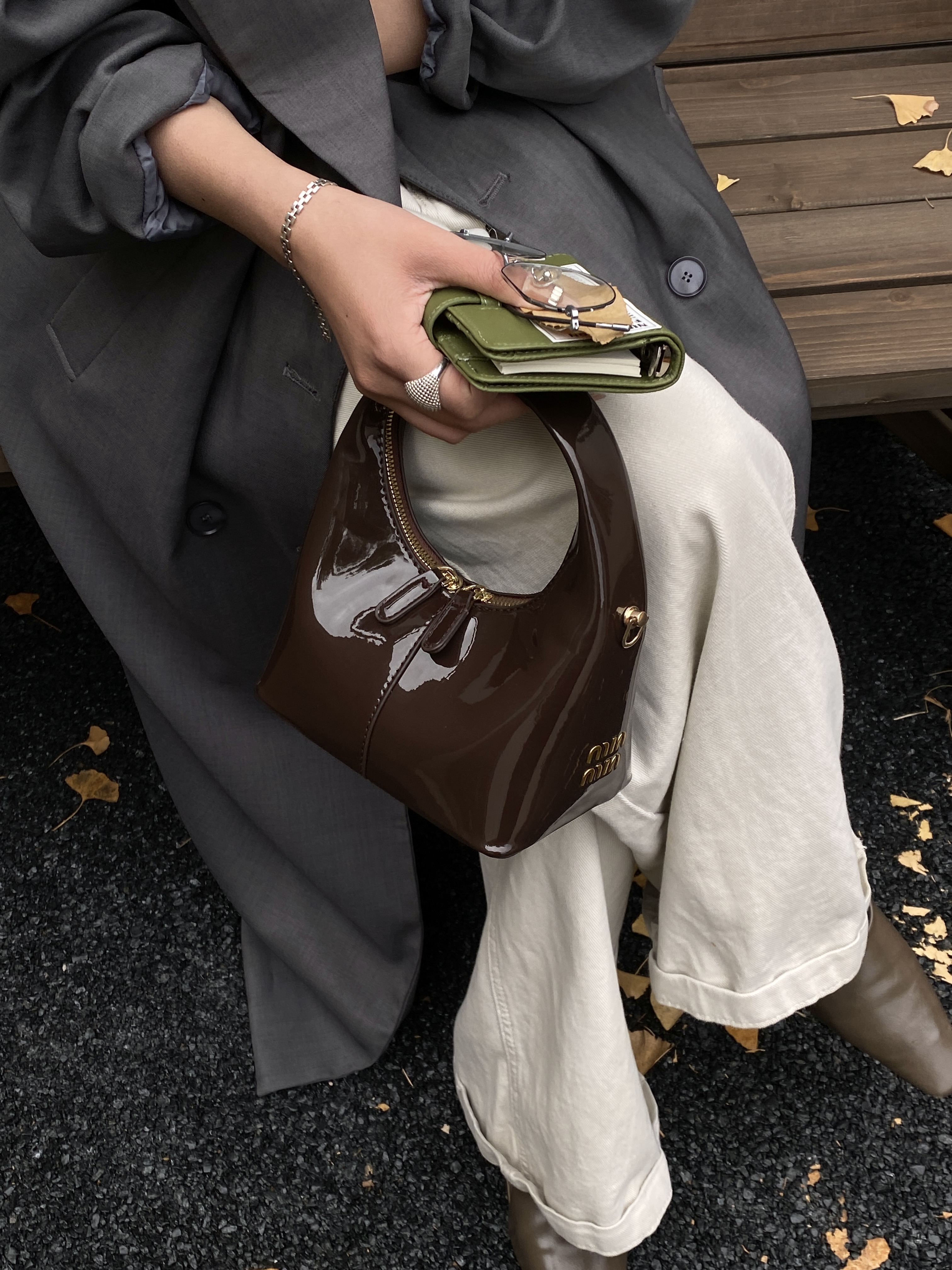 Trendy Female Designer Handbag Crafted for Longevity