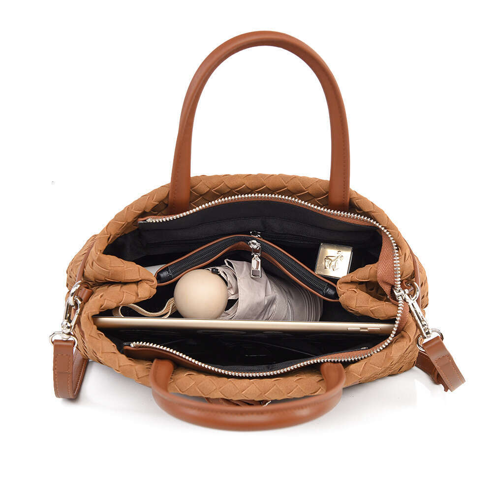 Women's Handbag Autumn Winter Commuter New Handmade Woven Fashion Large Capacity Shoulder Bag for Women Cross-Border