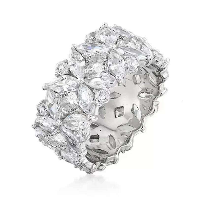 Huitan Delicate Bright Finger Rings Female Attractive Sparkling Cubic Zirconia Accessories Graceful Temperament Wedding Jewelry