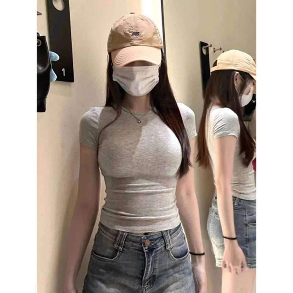 American style spicy girl shoulder T-shirt for women in summer 2025, tight fitting and slimming top, basic elastic short s