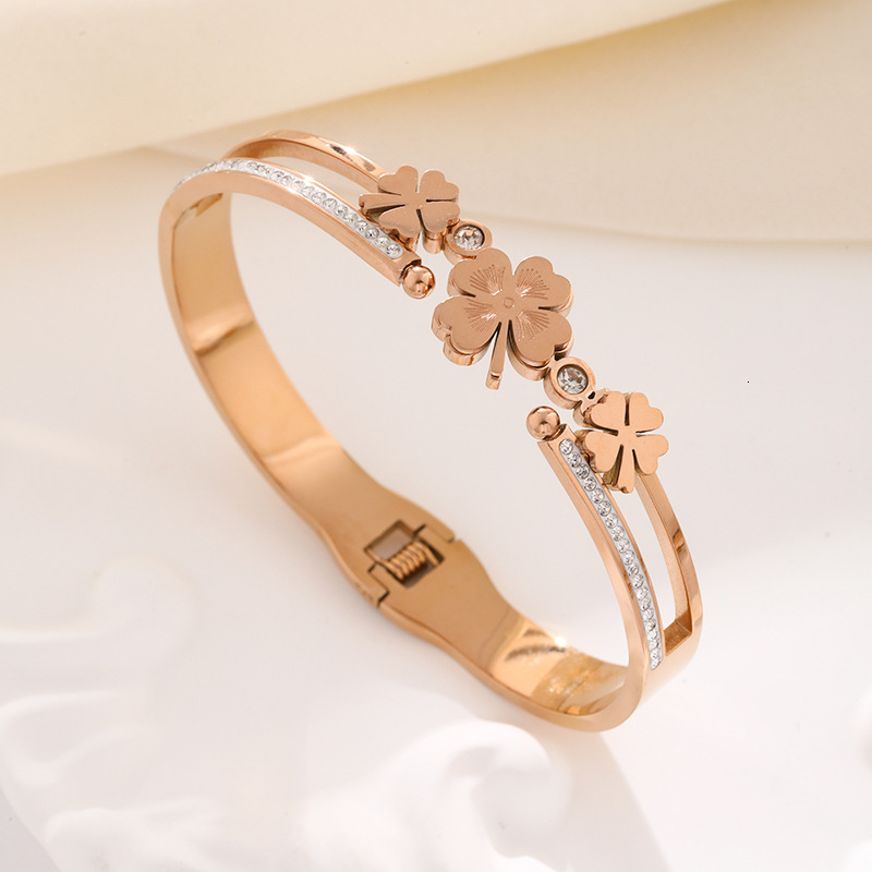 Luxury Brand Designer Jewelry Hot Selling Titanium Steel Bracelet Real Gold Plating Non-Fading High Inlaid Diamond Light Luxury Stainless Steel Bracel