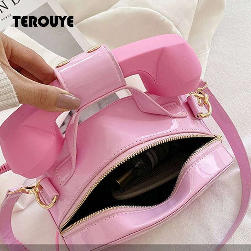 Women's Creative Shoulder Telephone Shaped Crossbody Bag Retro PU Leather Designer Sweet Girl Phone Purses And Small Handbag TEROUYE