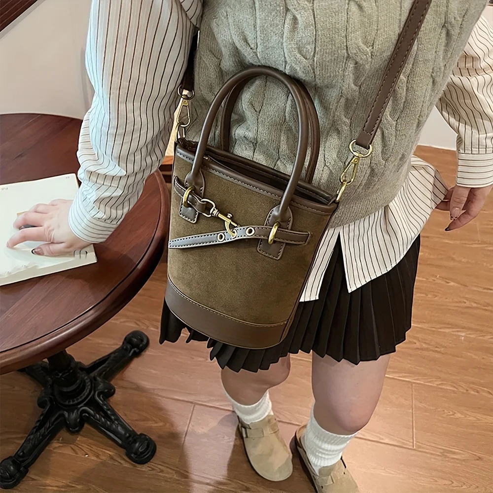 Autumn and Winter Vintage Niche Frosted Bag Fashionable and Versatile Crossbody Bag Handbag Bucket Bag 251231