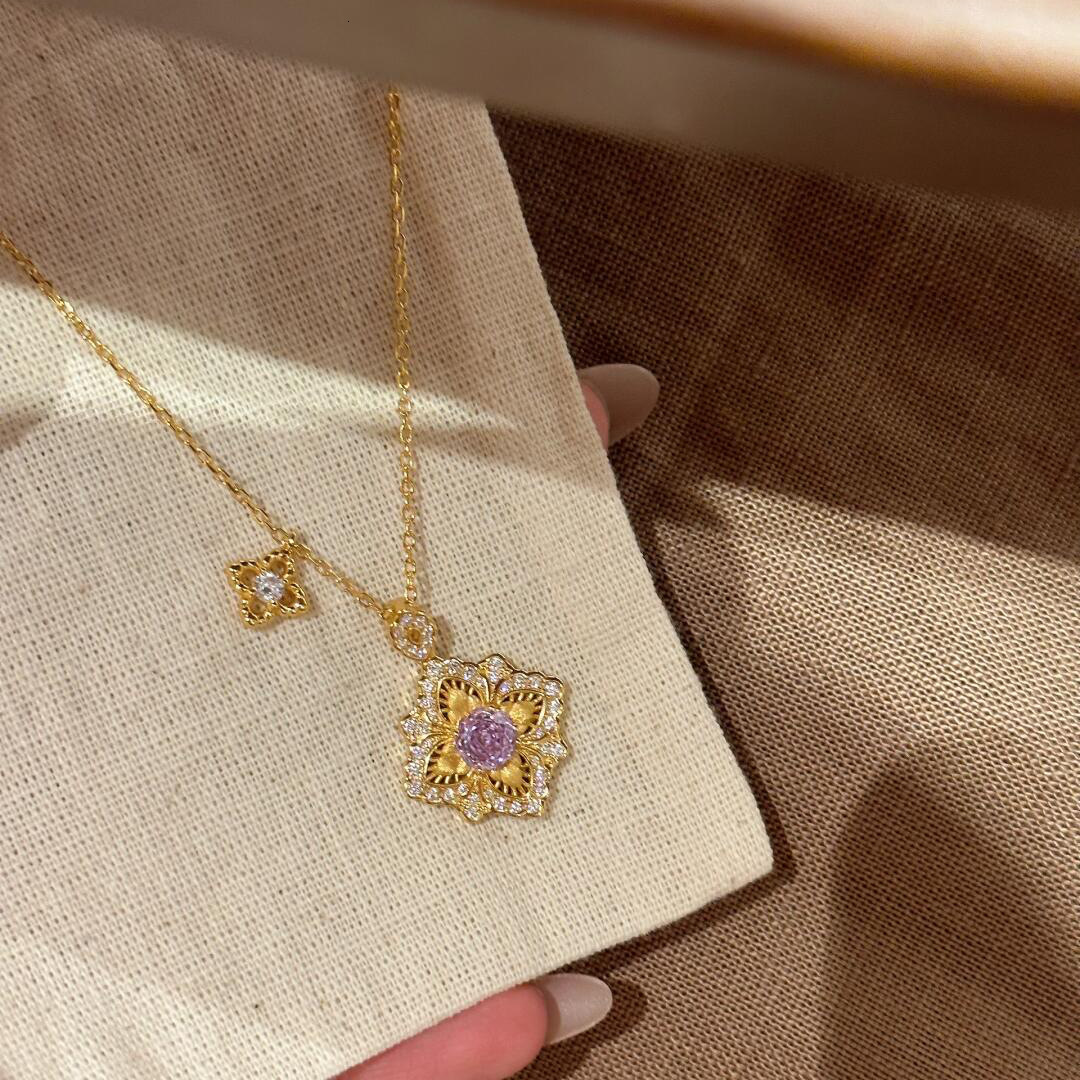 Luxury Brand Designer Jewelry French Style Gold Brushed Colorful Rose Cut Four-Leaf Clover Pendant Necklace Classical High-End Light Luxury Sweater Ch