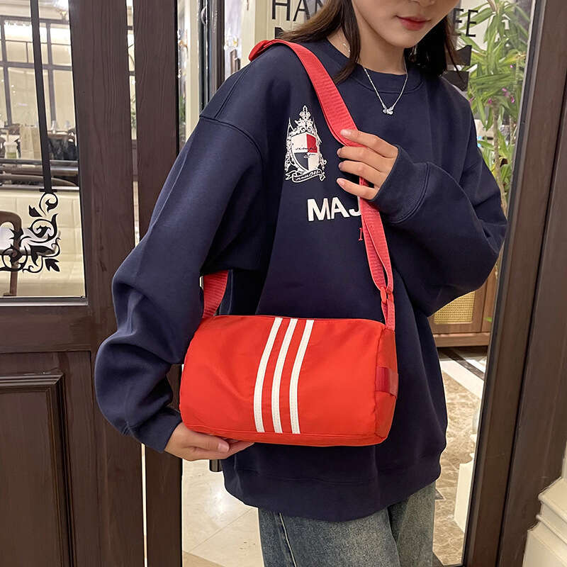 Vintage 2025 Versatile Small Square Bag for Women, Large Capacity Crossbody Nylon Casual Commuter Shoulder Bag, Cross-border Soft Leather