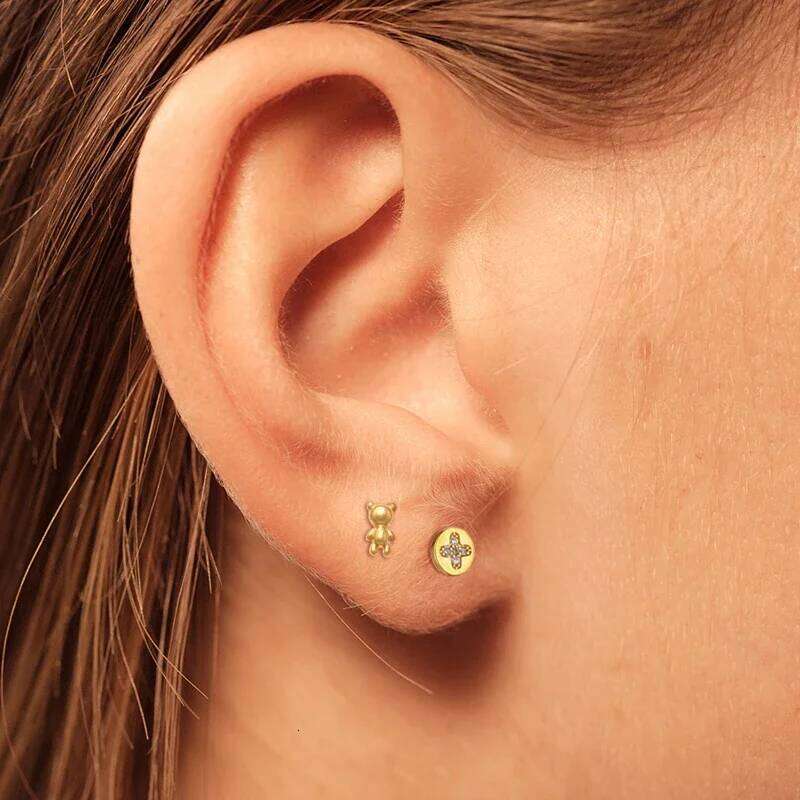 Aide 925 Sterling SilverCute Small Golden Bear Stick Earpost Spiral Stud Earrings For Women Classic Fashion Ear Bone Earring 1pc