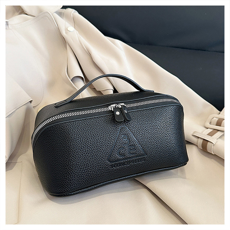 New Design Bag Large capacity, Niche, waterproof, portable, travel zone, Toiletries and cosmetics storage bag Free shipping