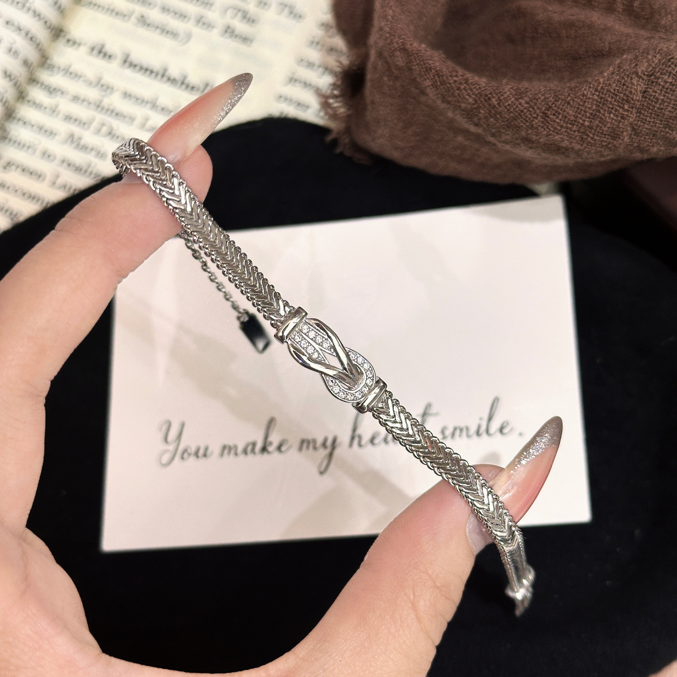 Luxury Brand Designer Jewelry Xiaohongshu Dropshipping Niche Simple Horseshoe Buckle Bracelet For Women French Elegant Classic Temperament Light Luxur