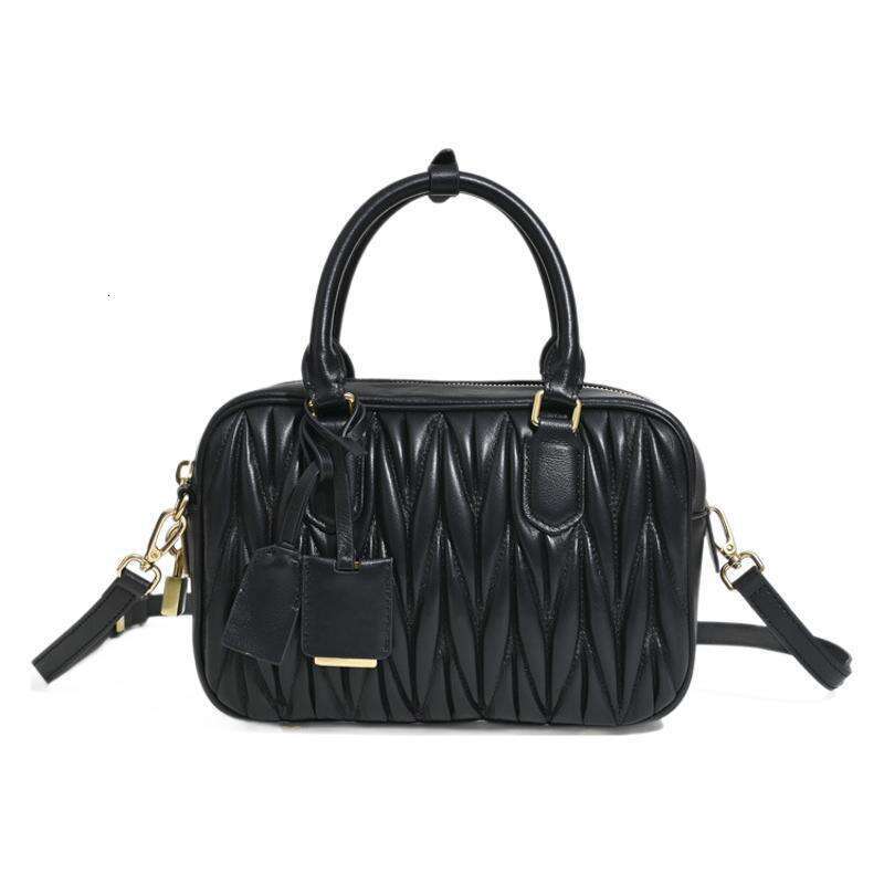 2024 New Women's Sheepskin Pleated Bowling Niche High-end Boston Popular Handbag Crossbody Bag
