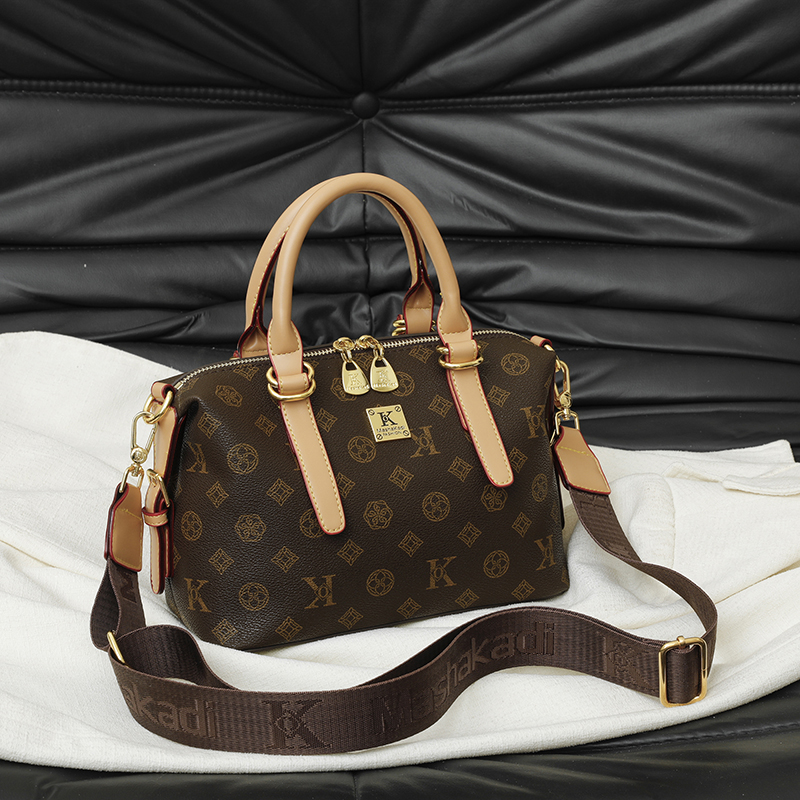 Chic Feminine Tote Style Purse Featuring Multiple Colors and Adjustable Strap