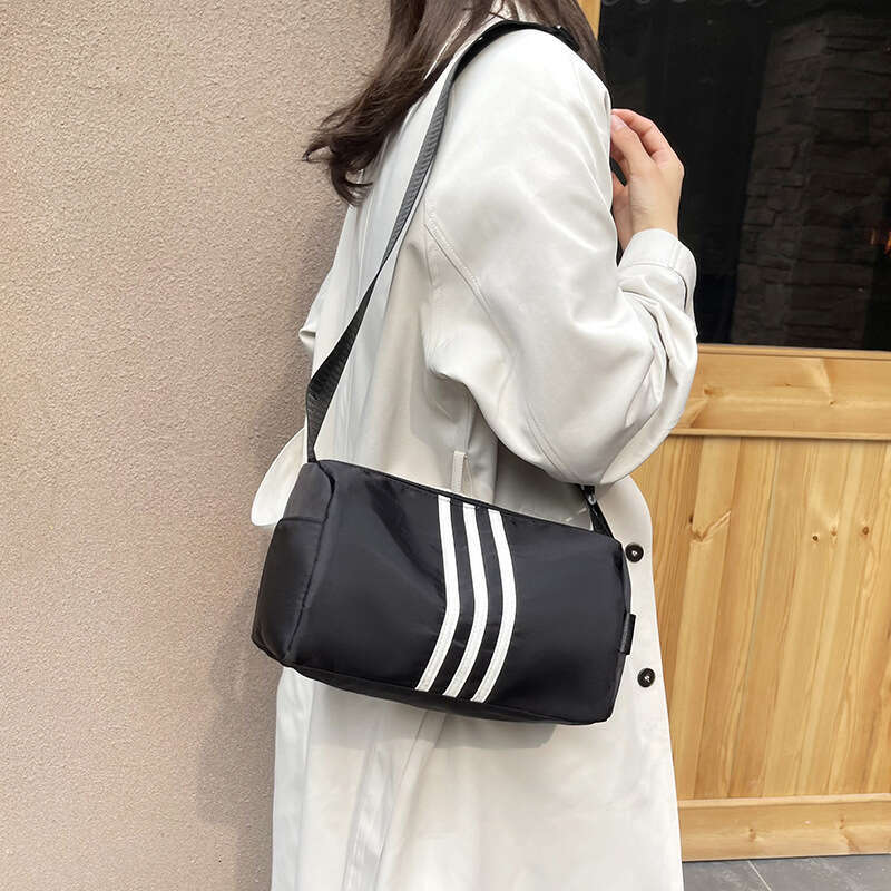 Vintage 2025 Versatile Small Square Bag for Women, Large Capacity Crossbody Nylon Casual Commuter Shoulder Bag, Cross-border Soft Leather