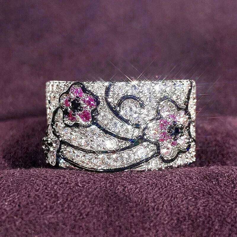 Huitan Sweet Romantic Flower Rings with Pink/White Cubic Zirconia Elegant Gorgeous Accessories for Women Chic Party Jewelry Hot