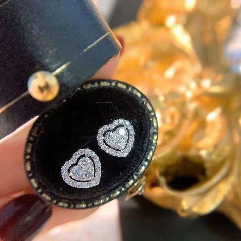 Huitan Simple Fashion Heart Shaped Stud Earrings for Women White Cubic Zirconia Romantic Female Earring Statement Jewelry Gift