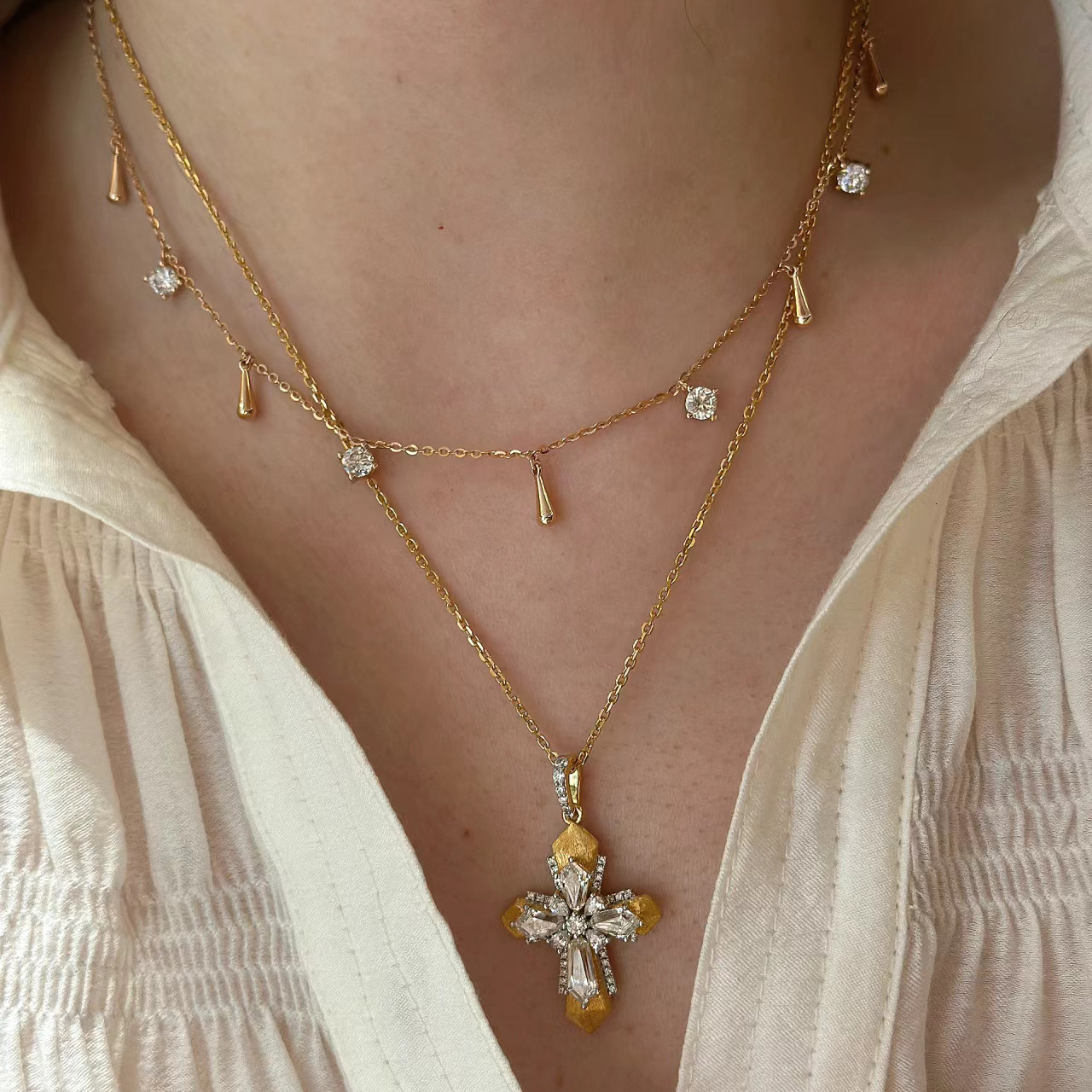 Luxury Brand Designer Jewelry Italian Brushed Craft Vatican Cross Two-Tone Gold Pendant Vintage Rupert's Tears Layered Necklace