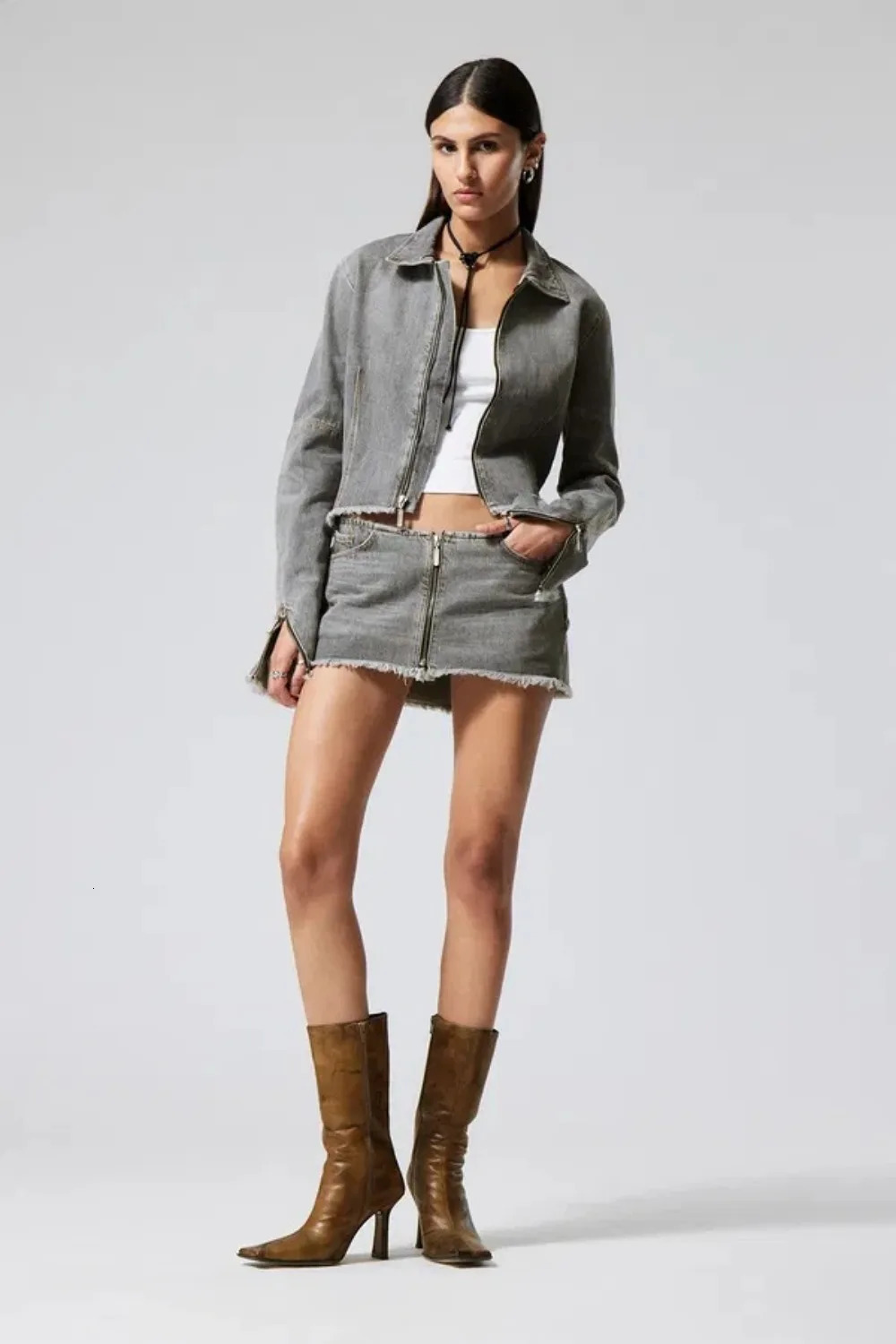 Womens Denim Mini Skirt Y2K Shorts Zip Up Gray Low Waist Frayed Hem Sexy Summer Streetwear Trendy Casual Outwear Skirts 251231
