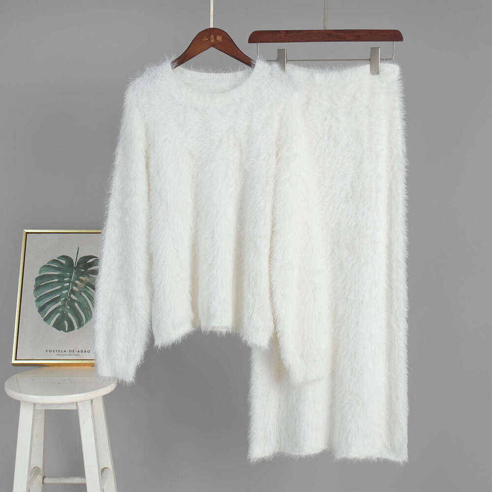 Design 2026 Spring Winter Ins Style Knitted Two-Piece Sweater Set for Women