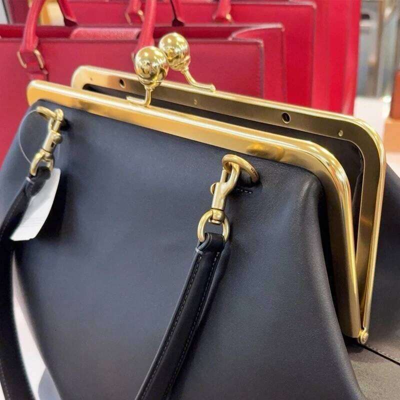 Classic Large Capacity Kisslock Frame Clip Bags For Women Luxury Designer Handbags Purses 2026 New In PU Lock Underarm Shoulder