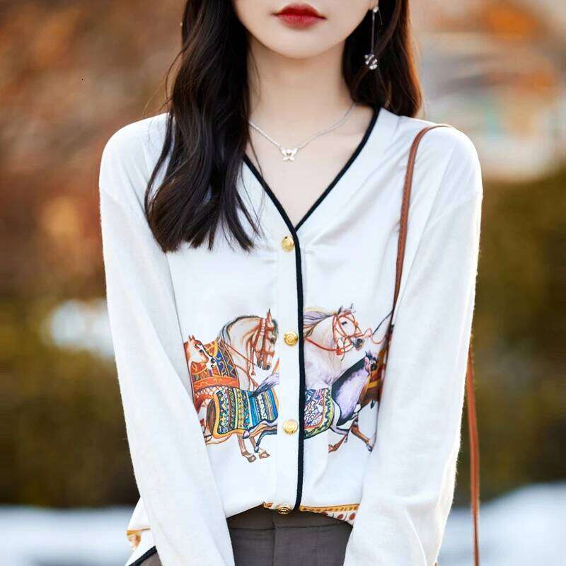 Spring And Autumn New Wool Coat Jacket Women's Long Sleeve Wide V-Neck Printed Stitching Sweater Thin Cardigan