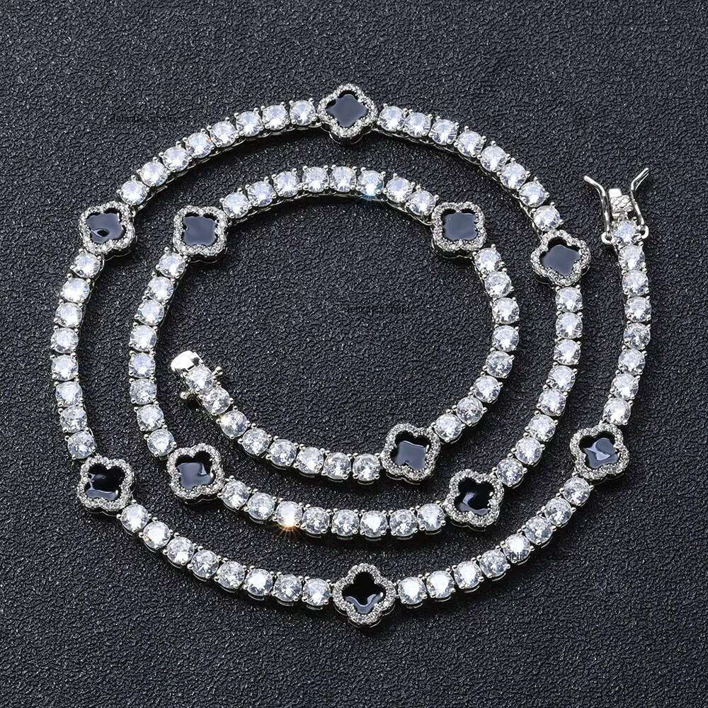 European and American Style Cross-border Four-leaf Clover Oil Drop VVS Moissanite Chain Necklace for Women Hip-hop Accessories - Gift