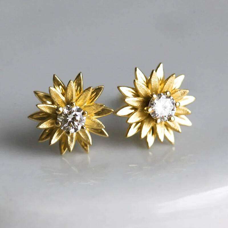 Huitan Dainty Flower Stud Earrings White/Golden Color Fancy Ear Accessories for Women Daily Wear Girls Gift Statement Jewelry