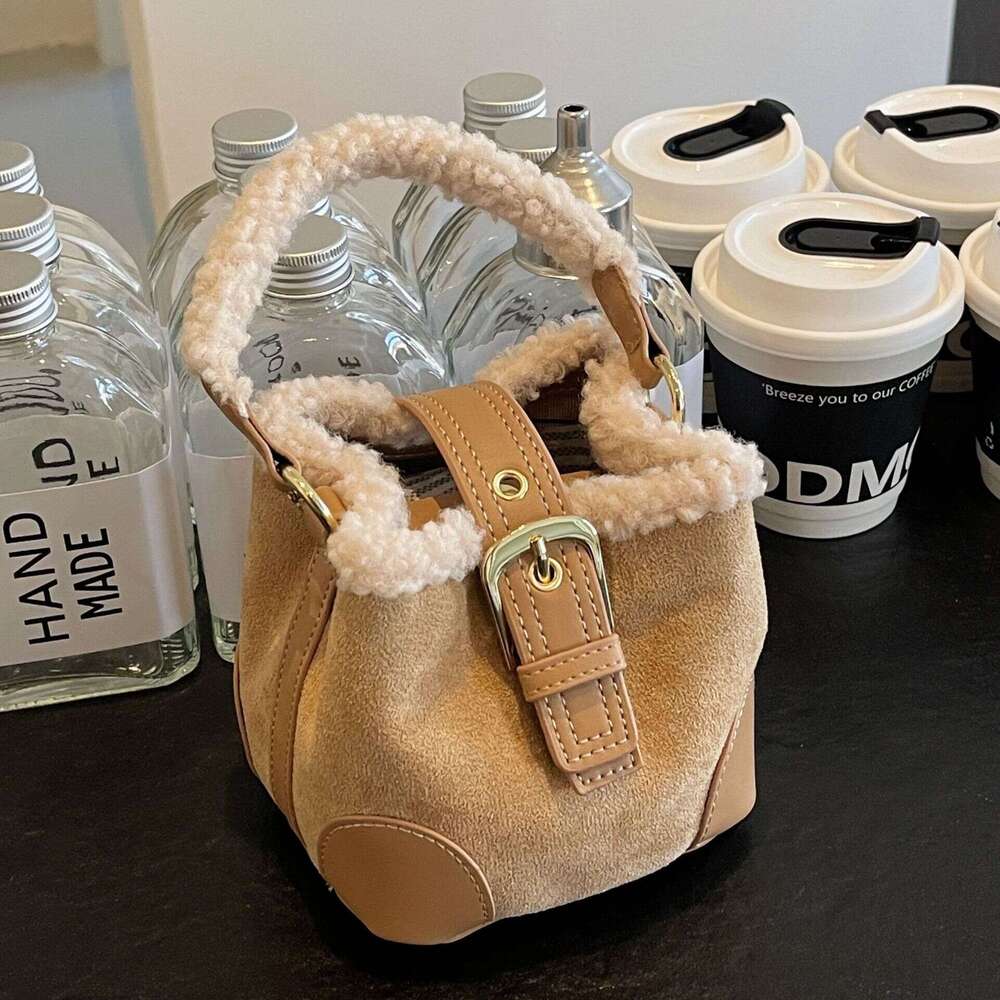 Hot Selling Women's Bags Bucket Shoulder Autumn Winter Vintage Versatile Lamb Wool Handbag Elegant Fashion Crossbody Bag DIDENGLAOREN