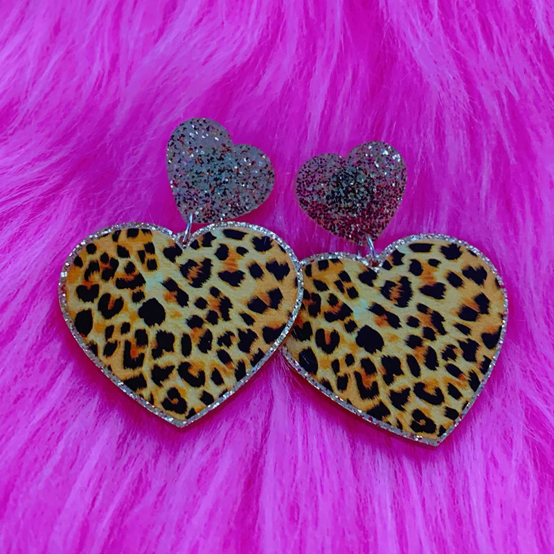 Y2K Jewelry Pink Leopard Earrings Korean Fashion Punk Cool Egirl Acrylic Dangle Earrings for Women 2000s Accessories Party 251230
