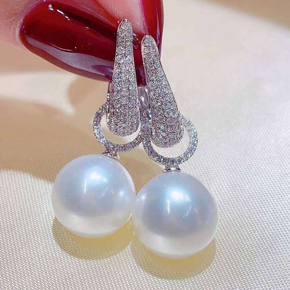 Huitan New Trend Imitation Pearl Dangle Earring for Women Luxury Silver Color Bling Cubic Zirconia Fashion Elegant Lady Jewelry