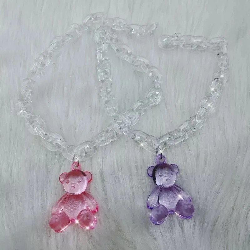 Punk Fashion Cute Transparent Bear Pendant Necklace Personalized Acrylic Chain Cute Small Bear Clavicle Chain for Women Girls 251230