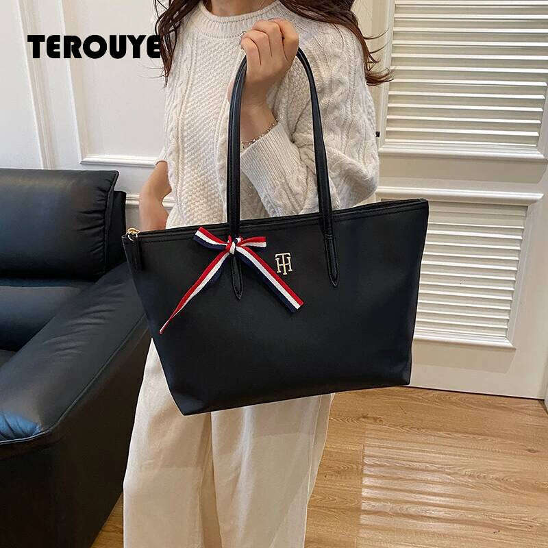 Luxurious Chain Shoulder Strap Bag, High-Quality Women's Zipper Handbag, Suitable For Daily Use TEROUYE