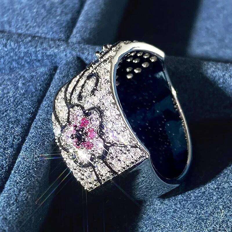 Huitan Sweet Romantic Flower Rings with Pink/White Cubic Zirconia Elegant Gorgeous Accessories for Women Chic Party Jewelry Hot