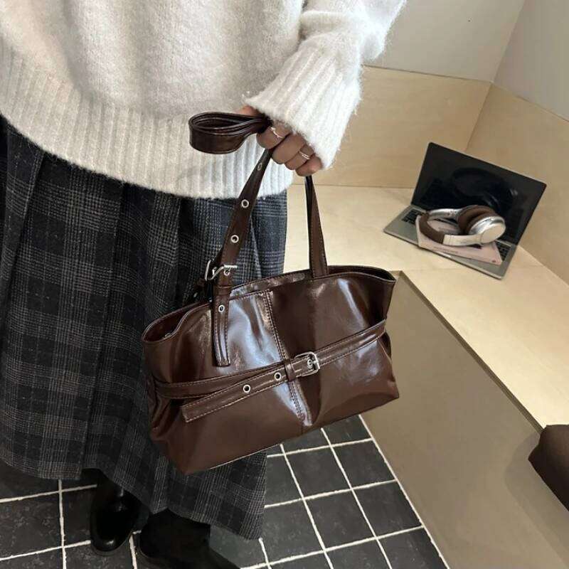 Hot Selling Winter Style Women's Retro Minimalist Tote Shoulder Bag Autumn Large Capacity Commuting Top-Handle Hand Bags For Women Luxury Bags PI