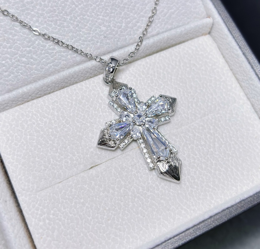 Luxury Brand Designer Jewelry Italian Brushed Craft Vatican Cross Two-Tone Gold Pendant Vintage Rupert's Tears Layered Necklace