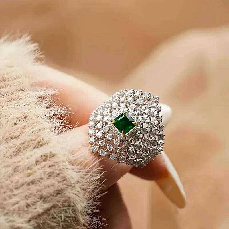 Huitan Bling Geometric with Square Green Cubic Zircon Fashionable Silver Color Finger Rings Luxury Jewelry for Women