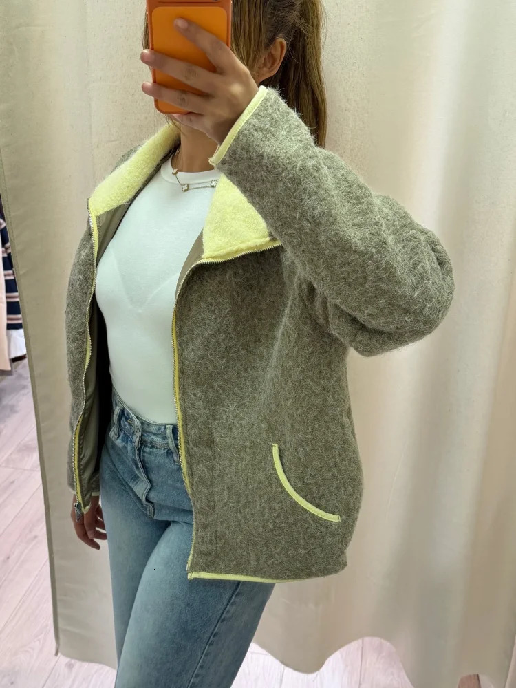 Casual Knitted Short Cardigan Women Chic Stand Collar Zipper Full Sleeves Pockets Loose Sweater Lady Winter Daily Outwear 251229