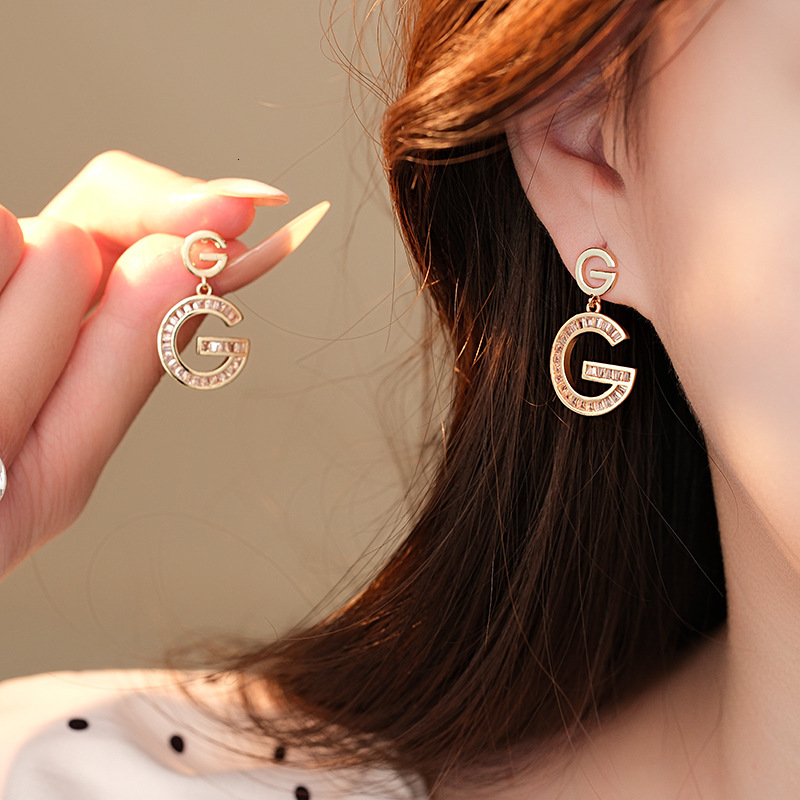 Luxury Brand Designer Jewelry Real Gold Plated Silver Needle Zircon Letter Earrings Vintage High-End Fashion Stud Earrings Niche Temperament Versatile